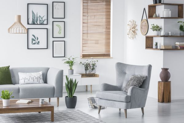 Cost of Wall Decor Hanging in Terre Haute